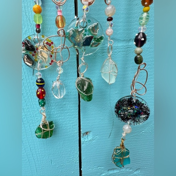 Hanging wall decor OOAK Assemblage Art Handmade Mosaic Indoor/Outdoor - Picture 3 of 15